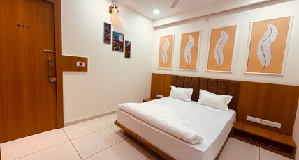HOTEL MILAN HERITAGE Room Type - Deluxe Room