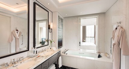 Waldorf Astoria Chengdu by Hilton Room Type - KING WALDORF ASTORIA SUITE