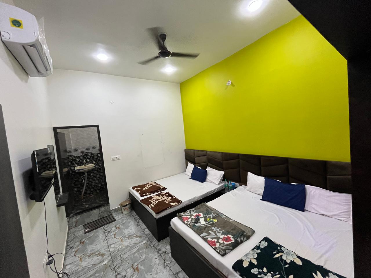 Hotel Shree Bageshwar Inn - Tap to explore photos