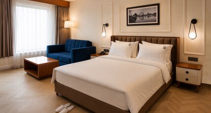 Medalio Kota River Front Room Type - Spacious Deluxe Room