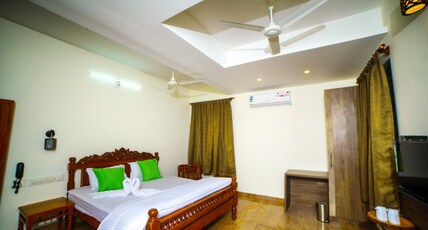 Thiraviam Tourist home Room Type - Deluxe Room