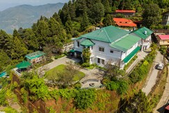 ama Stays and Trails Terrance Hall Mussoorie