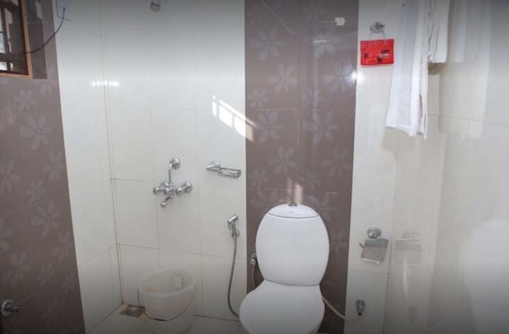 Aquarock Hotel - Tap to explore photos