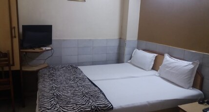 Hotel Suvidha Room Type - DOUBLE BED non A/C Hotel Suvidha Room Type - DOUBLE BED non A/C