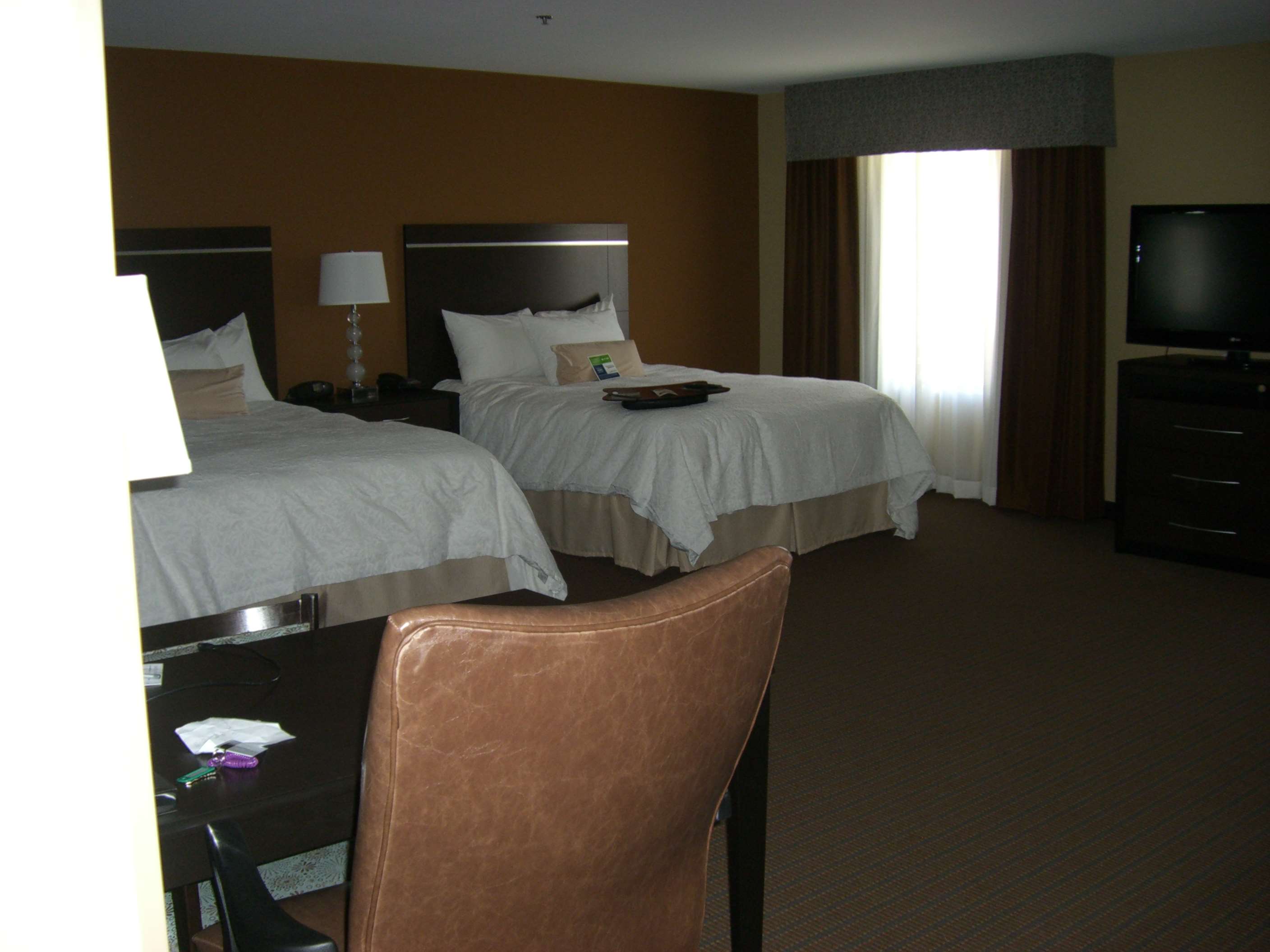 Hampton Inn and Suites Pueblo/North - Tap to explore photos