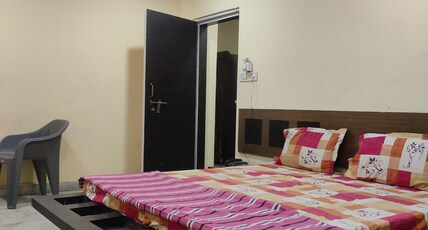 Hotel Thakur Shri Room Type - Triple Room
