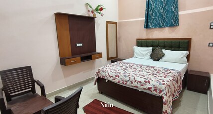 Rudraksha Kashi Inn P Guest House Room Type - Bedroom 3 comfort for ur family nd me