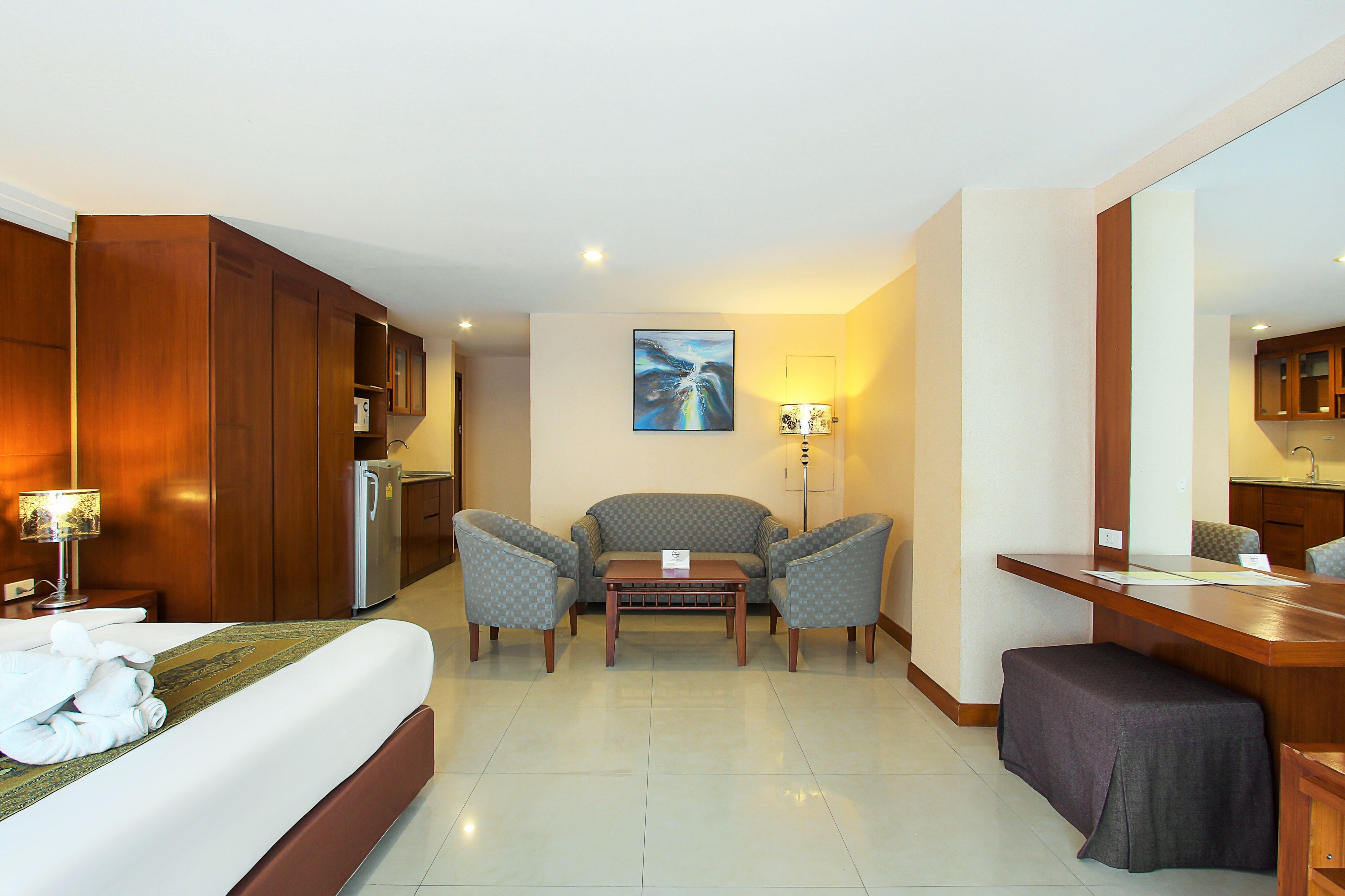 Bally Suite Sukhumvit  - Tap to explore photos