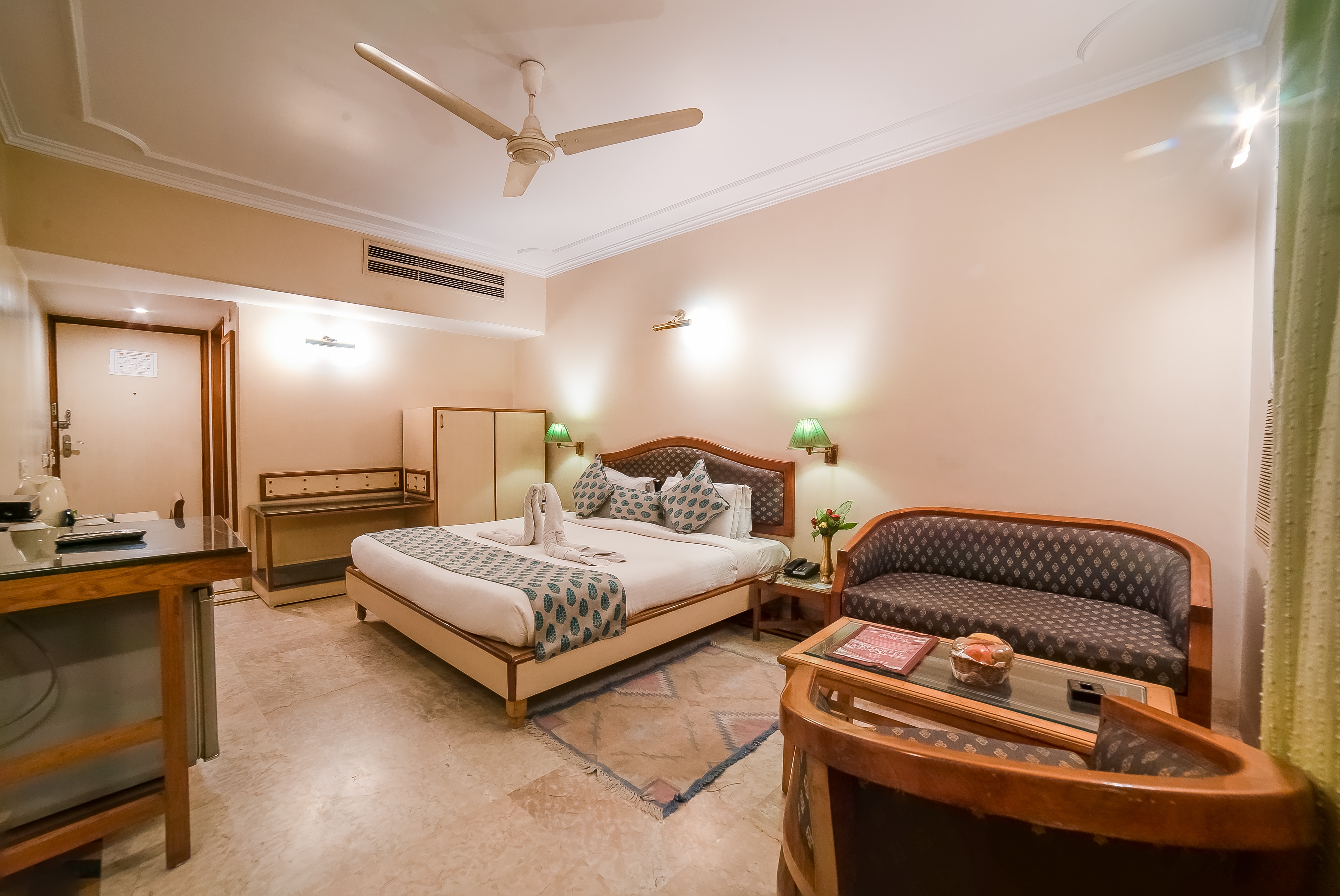 LMB Hotel Jaipur - Tap to explore photos