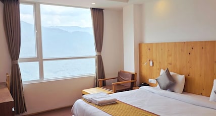 Hotel Himalaya Gangtok Room Type - Family Room with mountain View Hotel Himalaya Gangtok Room Type - Family Room with mountain View