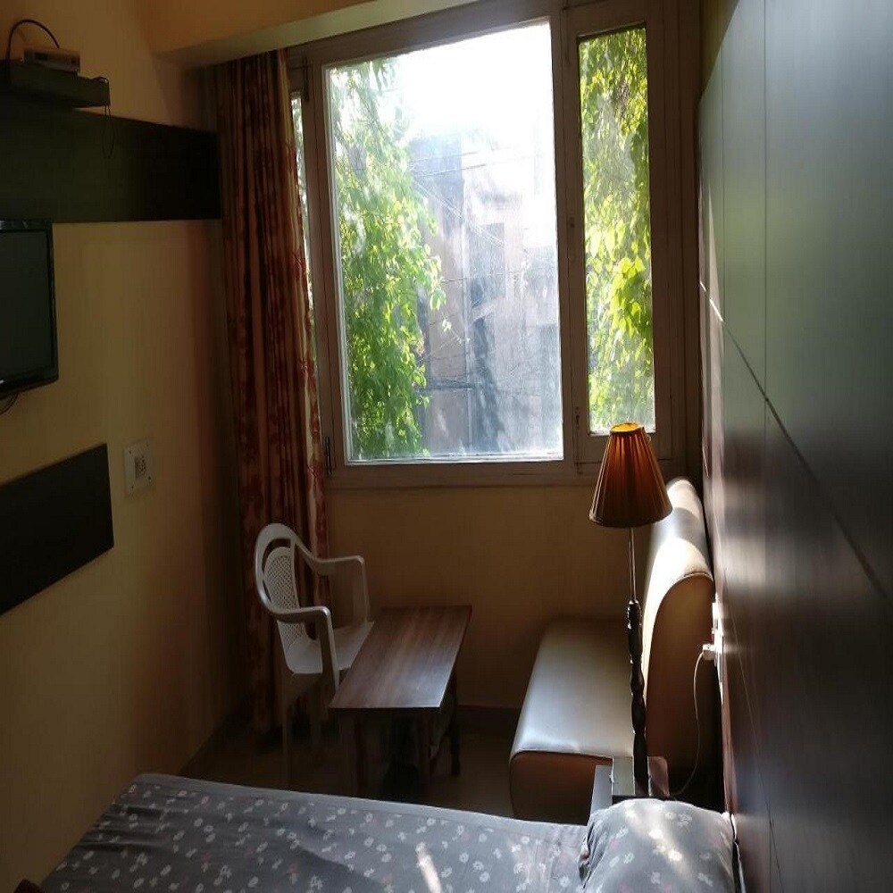 HOTEL SAMRAT REGENCY - Tap to explore photos