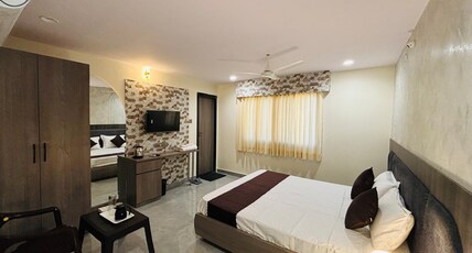 Supreme Stay Hotel Room Type - Deluxe Room
