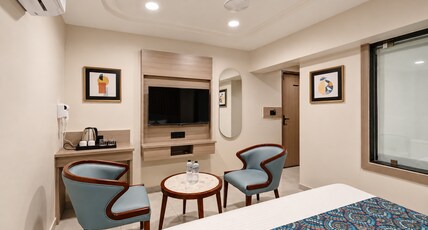 Hotel Grand Shiva, Ahmedabad Room Type - Suite Room With Jacuzzi Hotel Grand Shiva, Ahmedabad Room Type - Suite Room With Jacuzzi