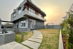 Agarwals Luxury Farmhouse & Retreat