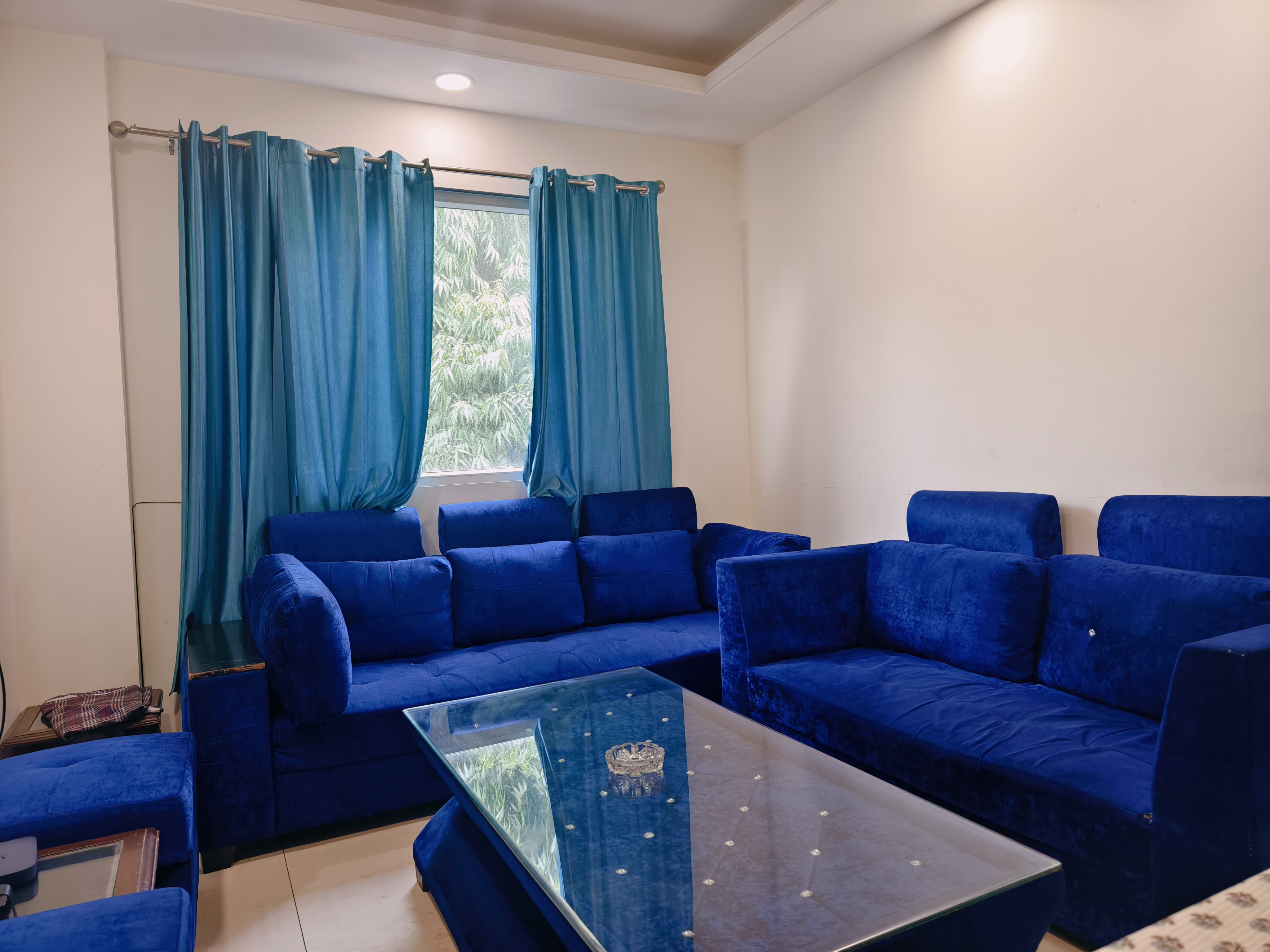 Hostmystay 2BHK Lajpat Nagar Market - Tap to explore photos