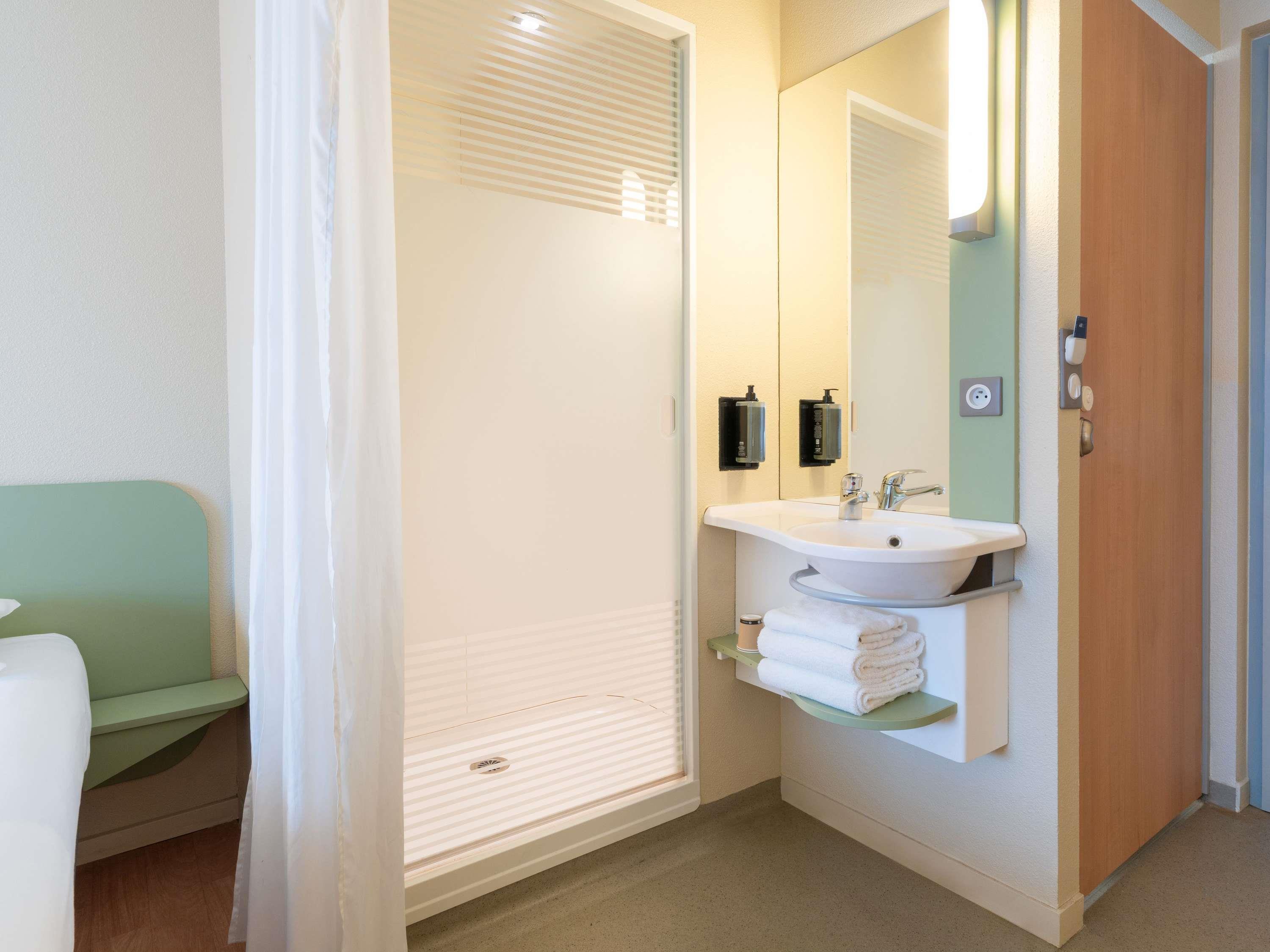 Ibis Budget Les Sables d'Olonne - Tap to explore photos