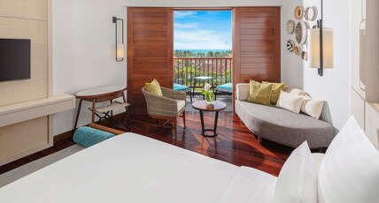 Pullman Danang Beach Resort Room Type - Deluxe Queen Ocean View Pullman Danang Beach Resort Room Type - Deluxe Queen Ocean View