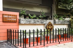 Dream Homestay | Rooms & Restaurant