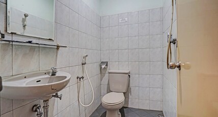 Hotel O Wisma Bari Room Type - Deluxe Double
