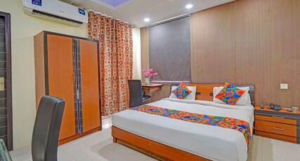 FabHotel HM Inn Room Type - Deluxe Room