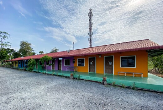 Capital O 90168 Serambi Pelangi Chalet