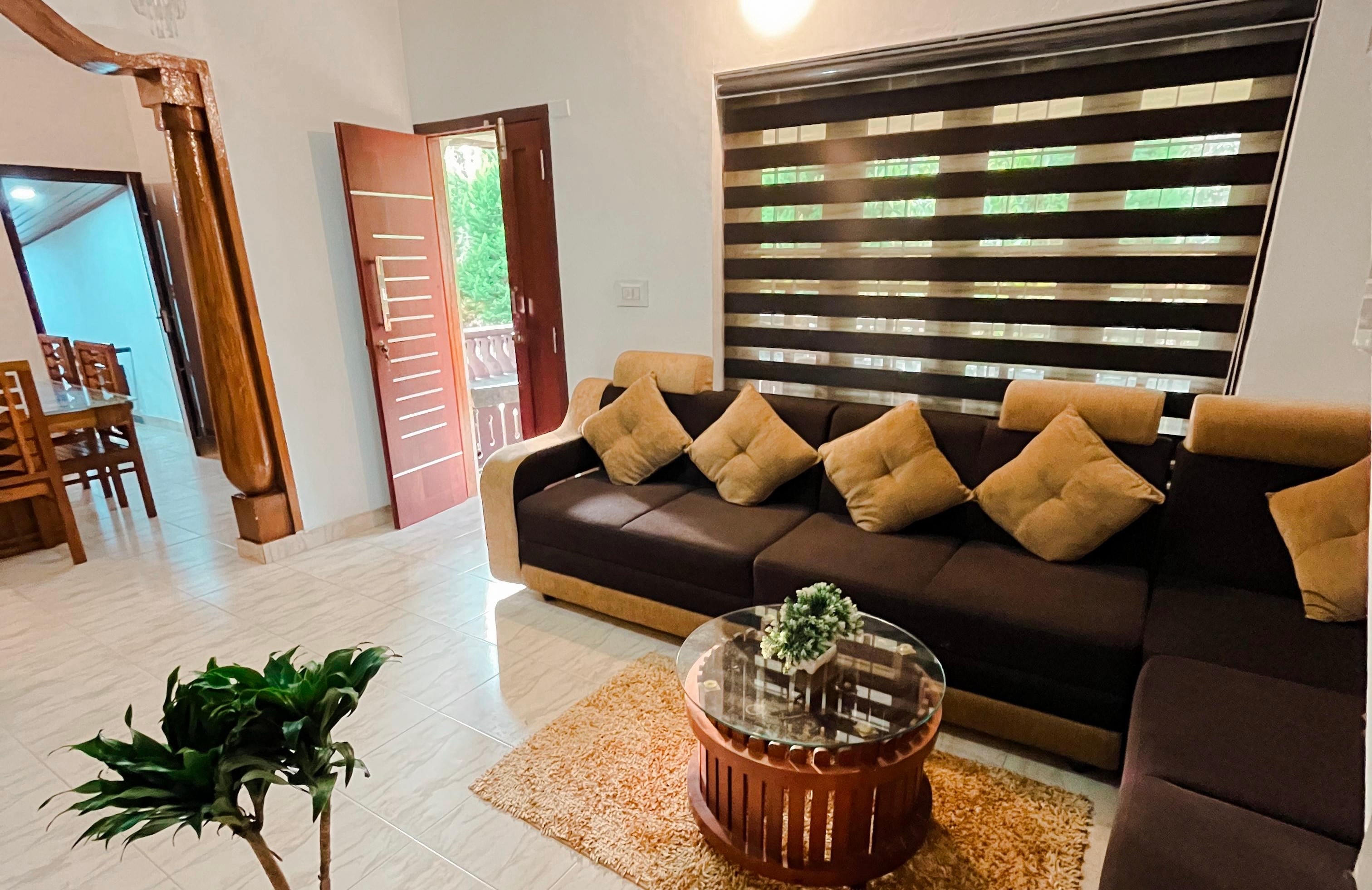 Elowen Homestay and Rooms - Tap to explore photos