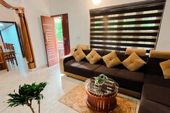 Elowen Homestay and Rooms