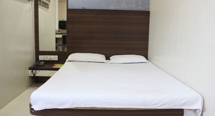 Navratna Residency Room Type - STANDERD ROOM