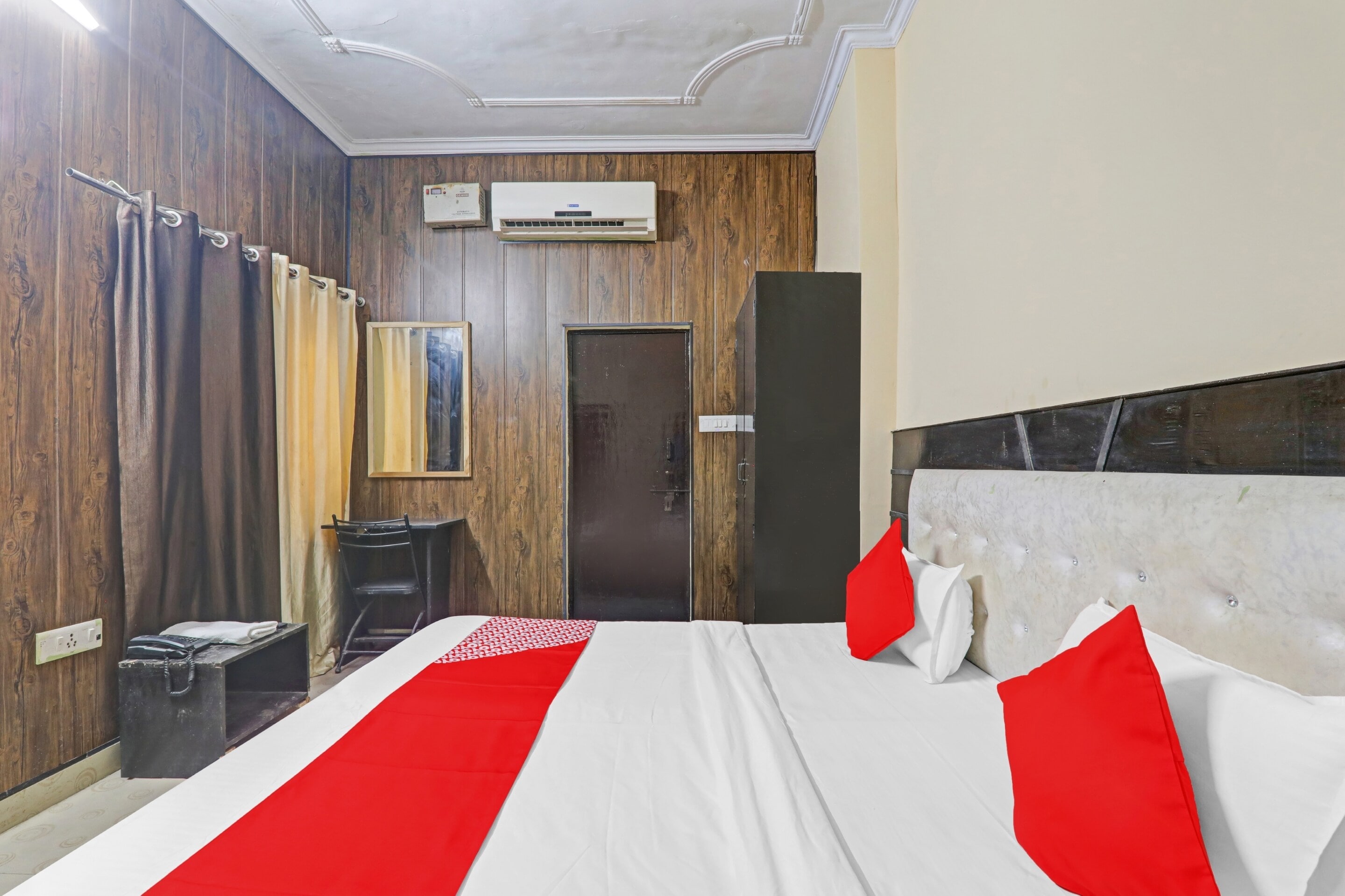 Hotel O Four Square - Tap to explore photos