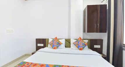 Shri Hanuman Hotel and Restaurant Room Type - Bedroom 5