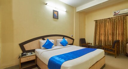 Hotel Urmee Room Type - Deluxe Room