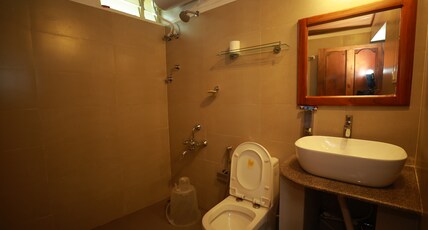 Ayla Homestay Room Type - Cozy Honeymoon Room