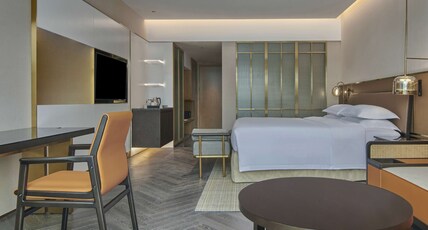 Hilton Guangzhou Science City Room Type - KING EXEC ROOM W BALCONY