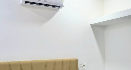 Divyesh Guest House Room Type - Deluxe Double or Twin Room
with Balcony