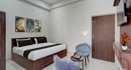 Super Collection O Kesar Crossway Jaipur Formerly Laxmi Palace Room Type - Deluxe