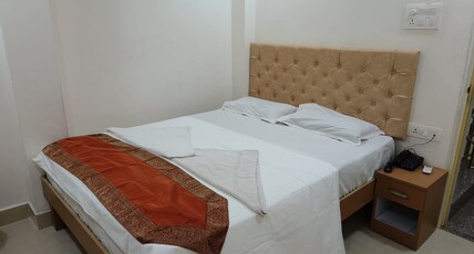 Purple Lotus | Near Assi Ghat Room Type - Deluxe A/C Room