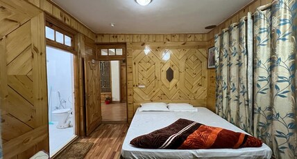 Rahela Guest House Room Type - Deluxe room
