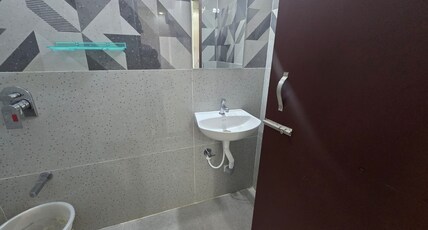 HOTEL KGR RESIDENCY Room Type - Deluxe Five Bed AC Room