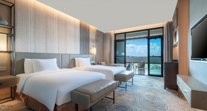 Crowne Plaza Kunming Ancient Dian Town Room Type - 2 Twin Standard  Lounge Access