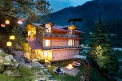 The Pine Chalet | Mountain View Rooms