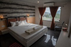 Divine View - 5BHK Apartment