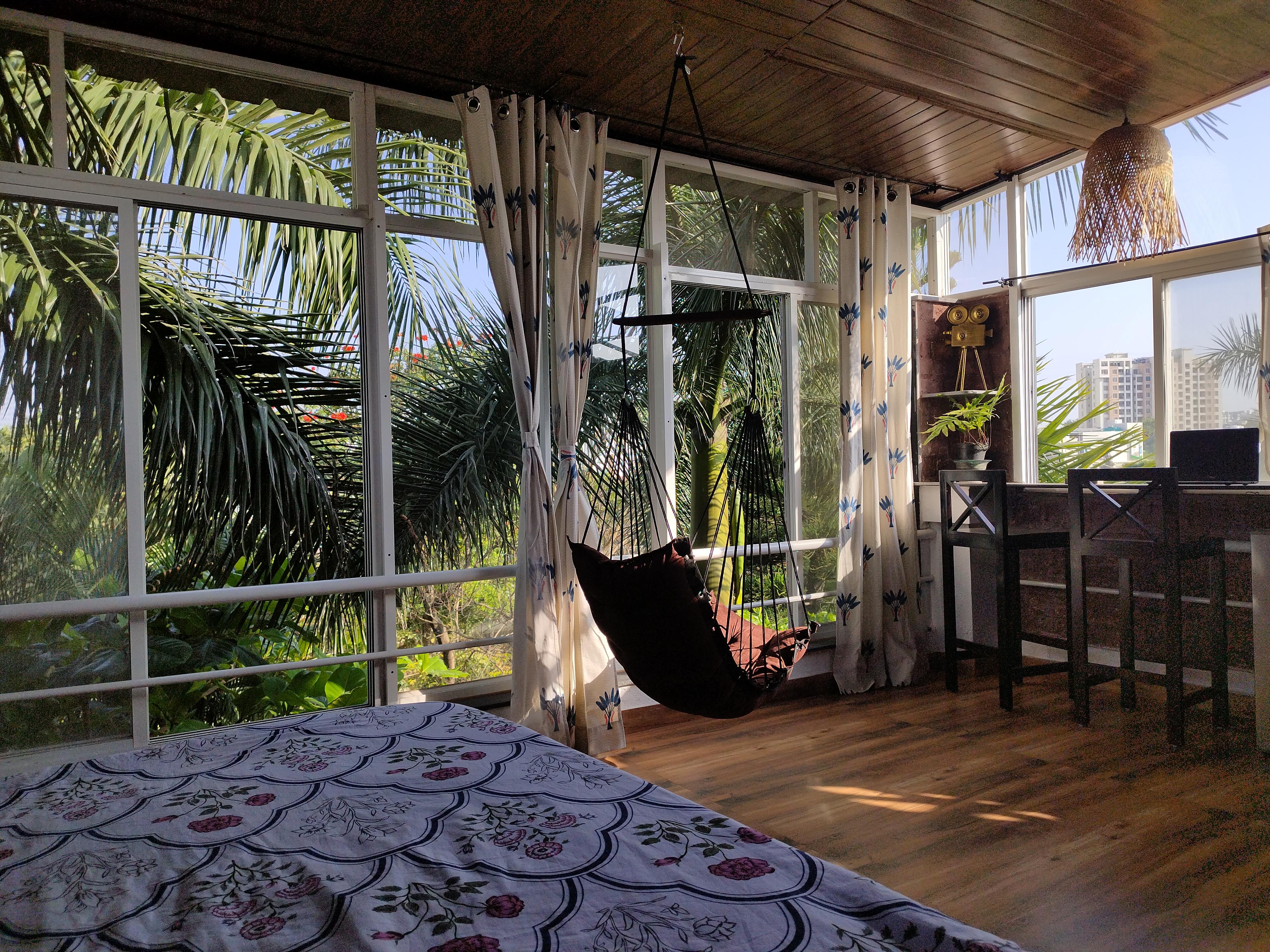 Glass Room:Park view studio in bunglow near Kharadi - Tap to explore photos