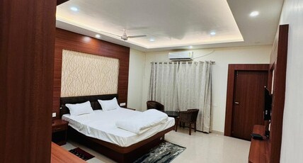JHUMAR RESORT AND RESTAURANT Room Type - Deluxe Room with Balcony