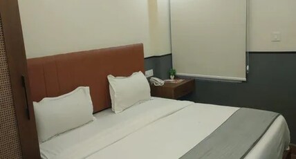 FabHotel Bob's Room Type - Deluxe Room