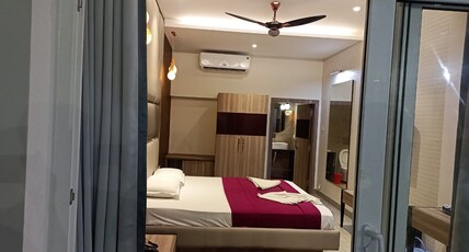 New Sea Hawk Sea facing Hotel Room Type - Ac Luxury Double Bed (Ground Floor)