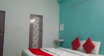 Hotel Royal King Room Type - 4 BED AC with City View