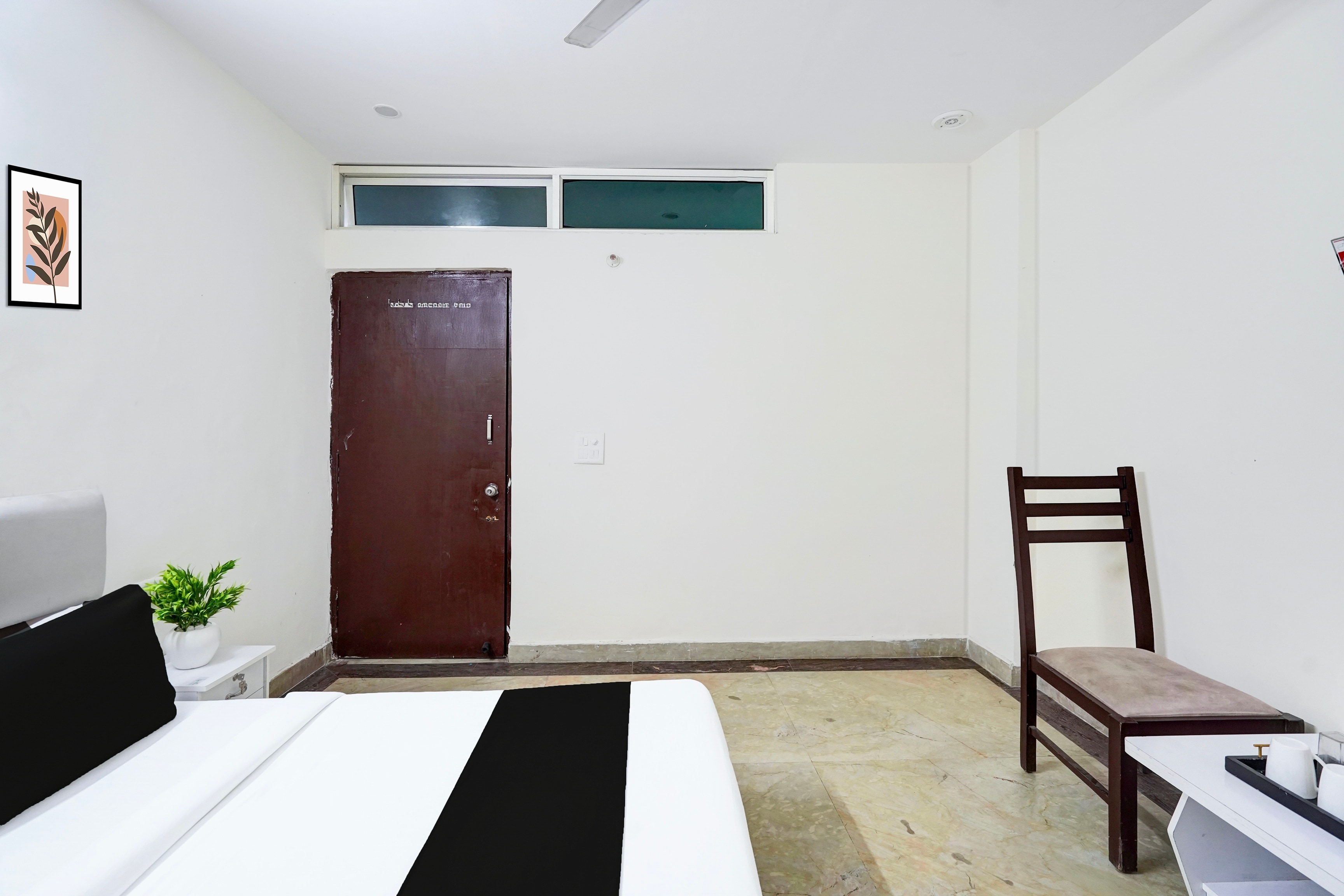 Hotel O Ashoka Inn Hotel Near Botanical Garden - Tap to explore photos