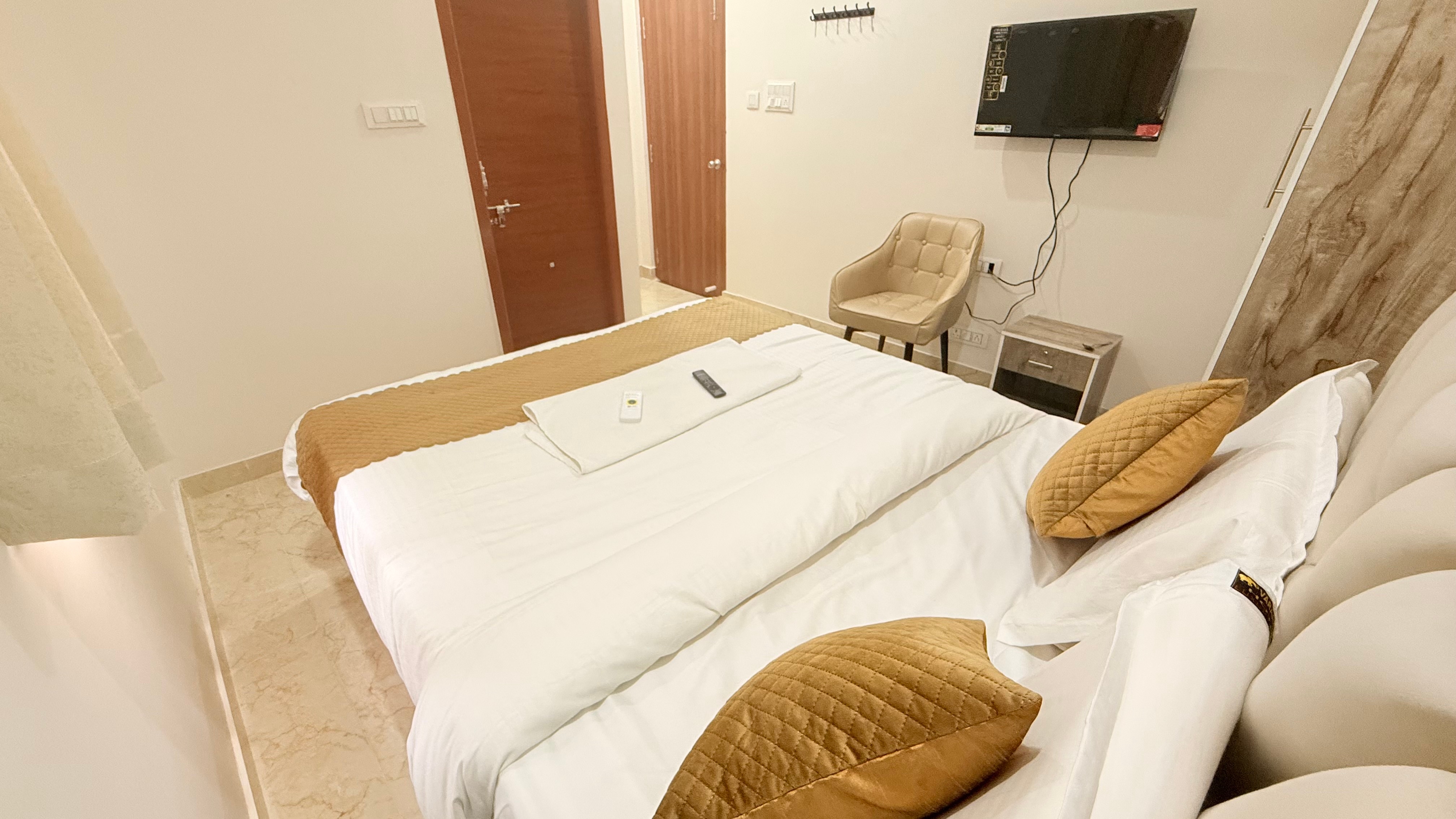 VAARAAHI HOTELS - Tap to explore photos