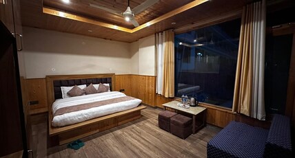 HOTEL THE BLACK MOREL Room Type - Deluxe room HOTEL THE BLACK MOREL Room Type - Deluxe room