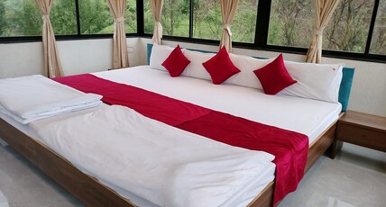 Golden Resort Room Type - GLASS ROOM